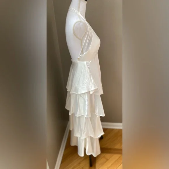 Selfie Leslie Auguste Tiered Frill Strappy Back Dress Ivory - Picture 7 of 9